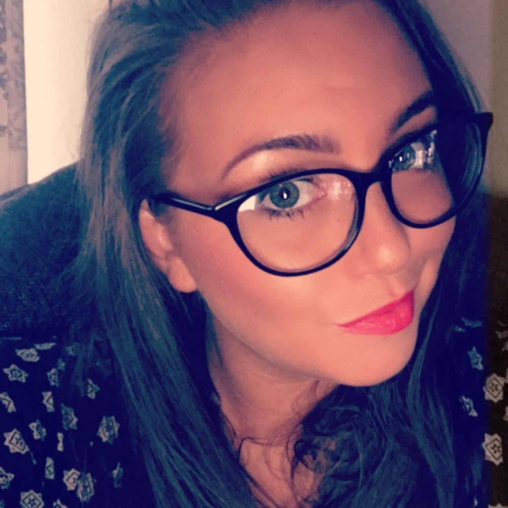 Meet your Posher, Kayla